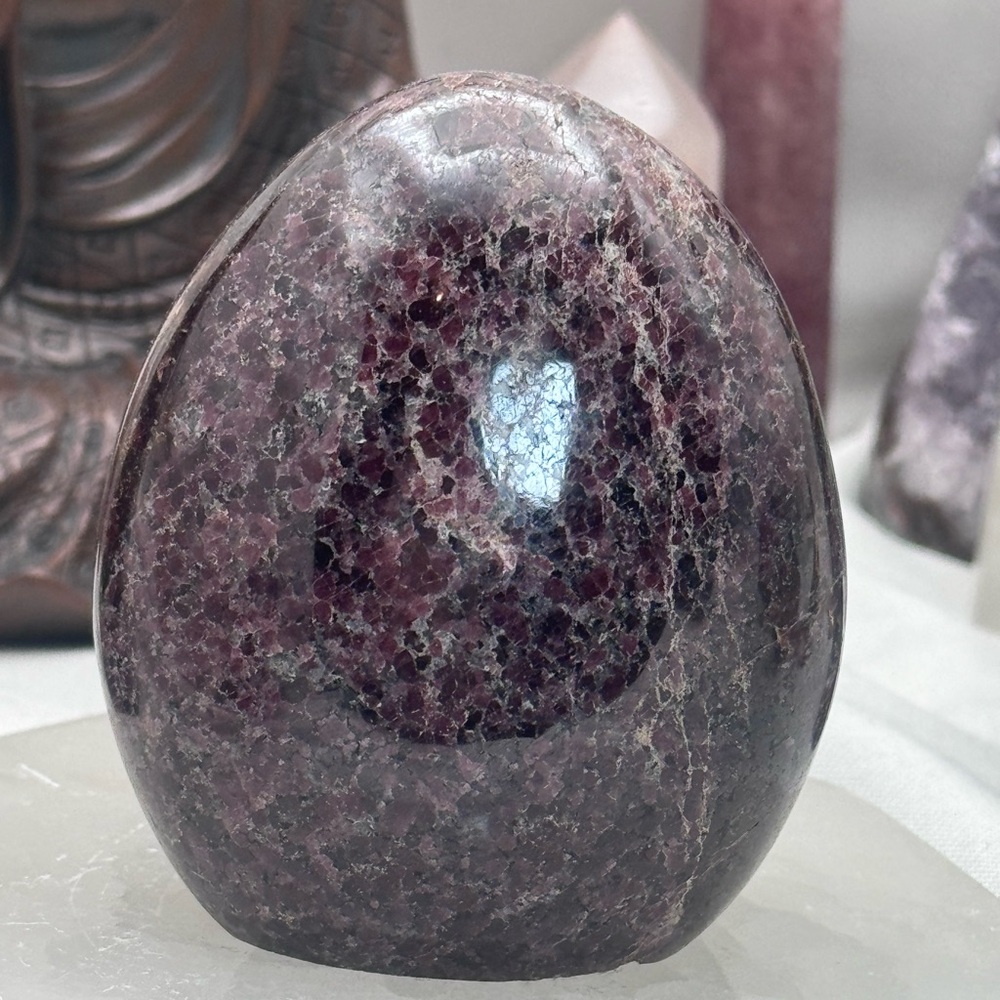 Garnet Freeform
